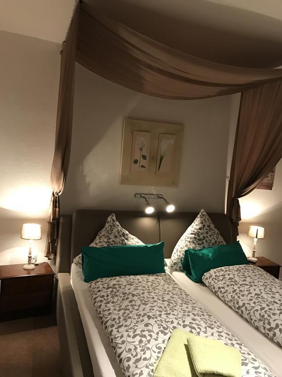 Leezdorfer Hof Hotell Eksteriør bilde